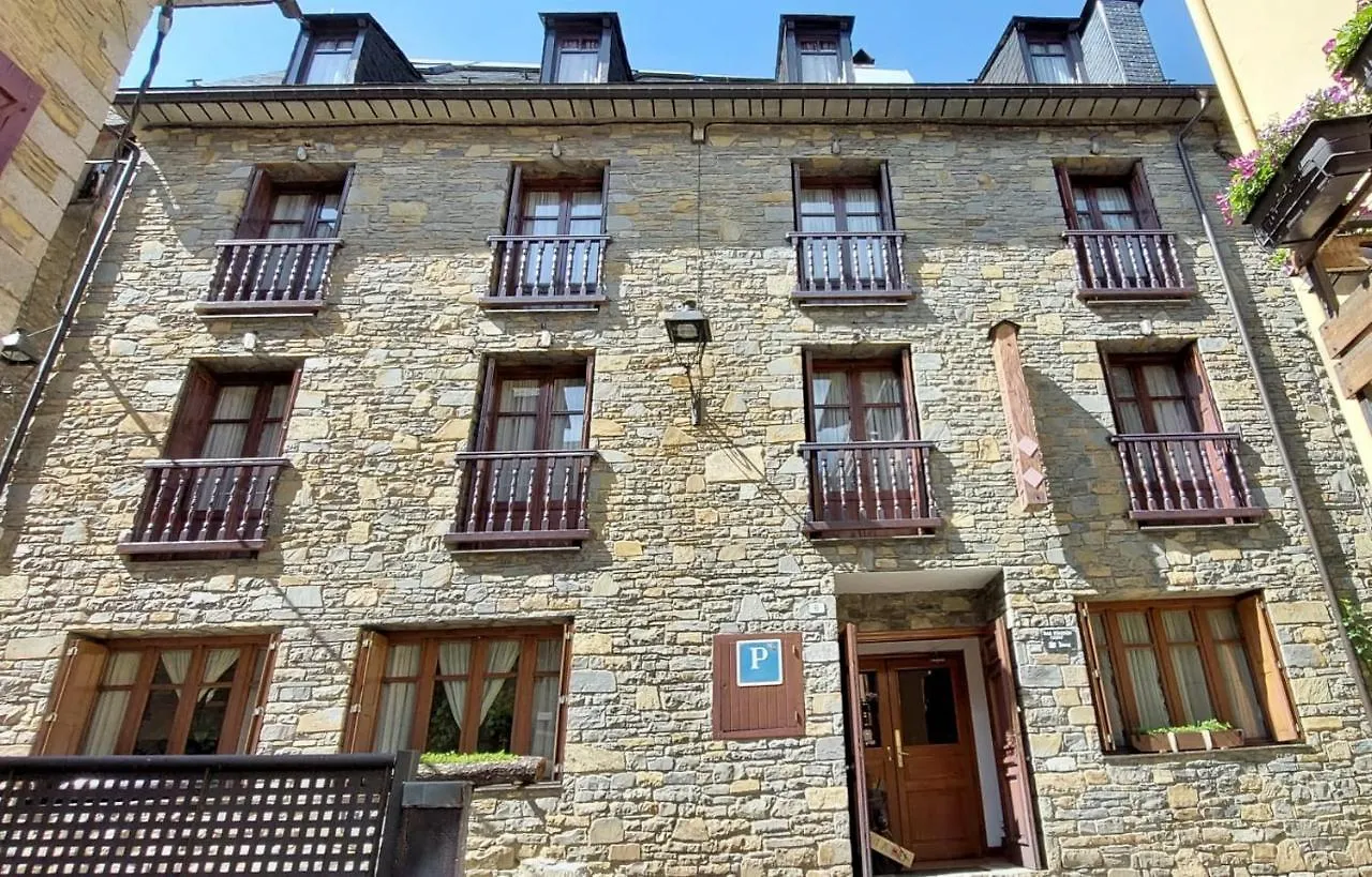 Pension Casat Salardú Pensjonat